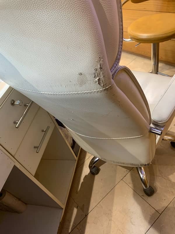 used office chair 2