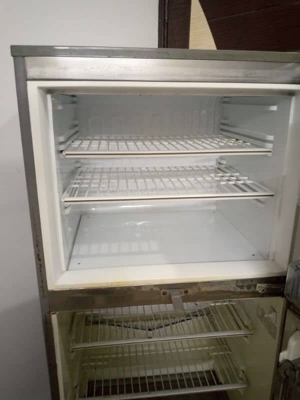 Pel refrigerator for Sale 2