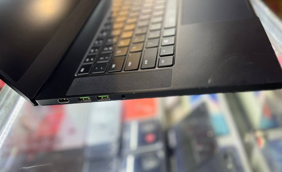 razer blade 2019 Gaming Laptop 15.6 Inch 2