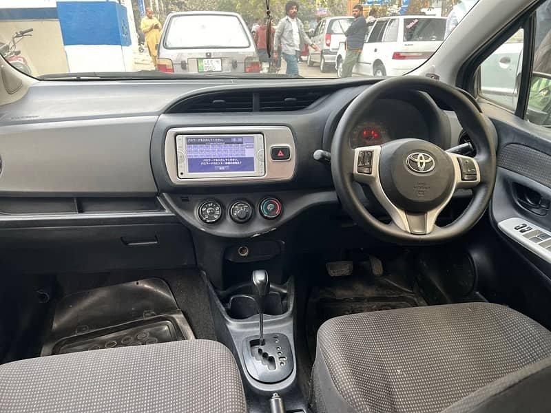 Toyota Vitz 2014 3