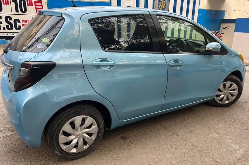 Toyota Vitz 2014 5