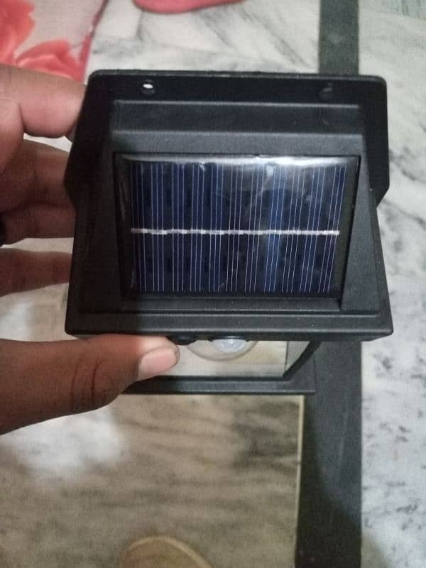 solar interaction wall lamp 2