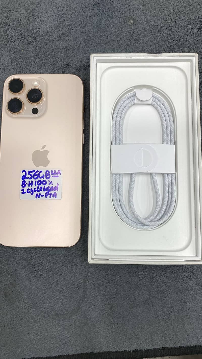 Apple iPhone 16 Pro Max 256 GB 0