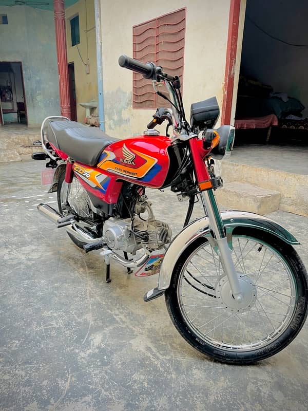 honada 70 cc brand 10/10 2