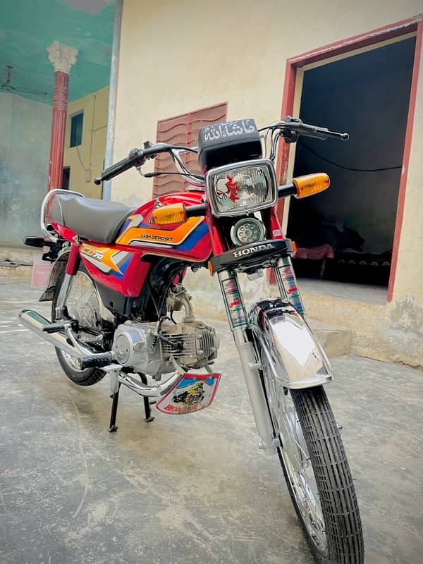 honada 70 cc brand 10/10 10