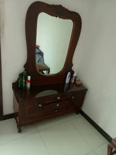 dressing table