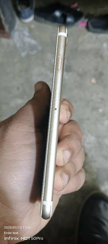 iPhone 7 non PTA 32 GB 4