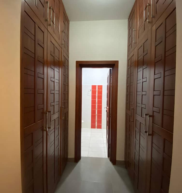 D12 Open basement of rent beautiful house 12