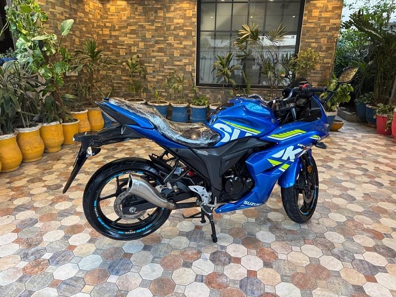 SUZUKI GIXXER 150 2