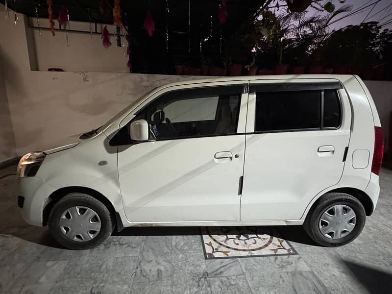 Suzuki Wagon R 2018 3