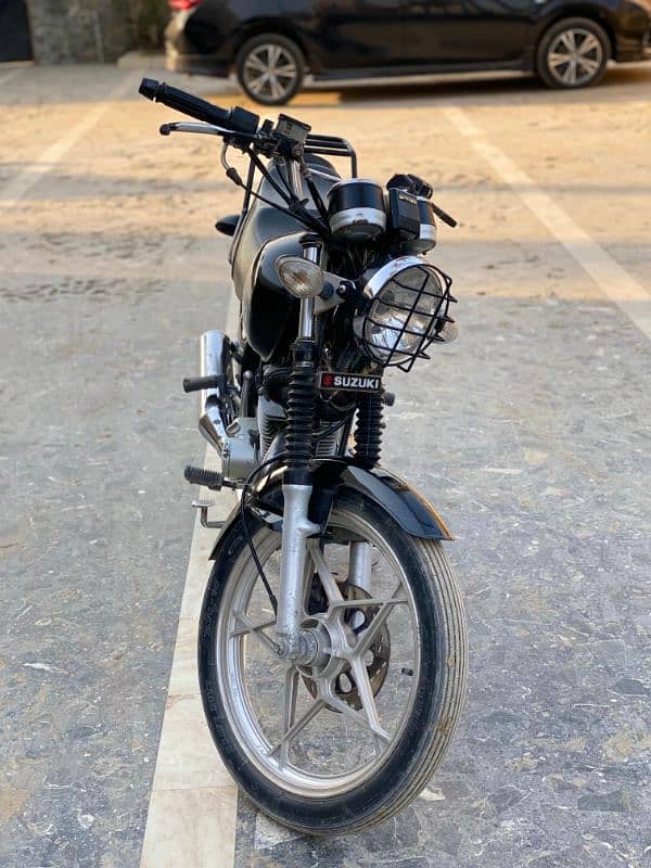 Suzuki GS 150 4