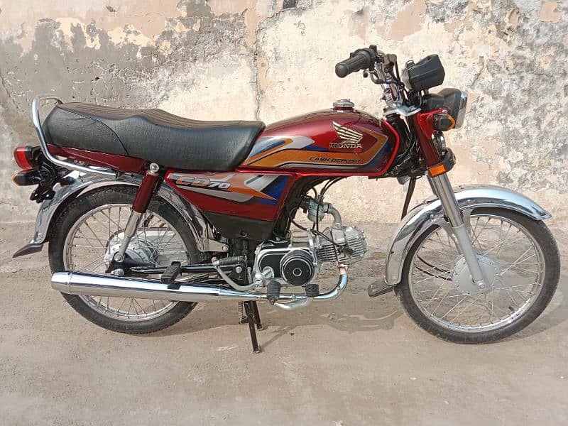 Honda CD 70 2025 1