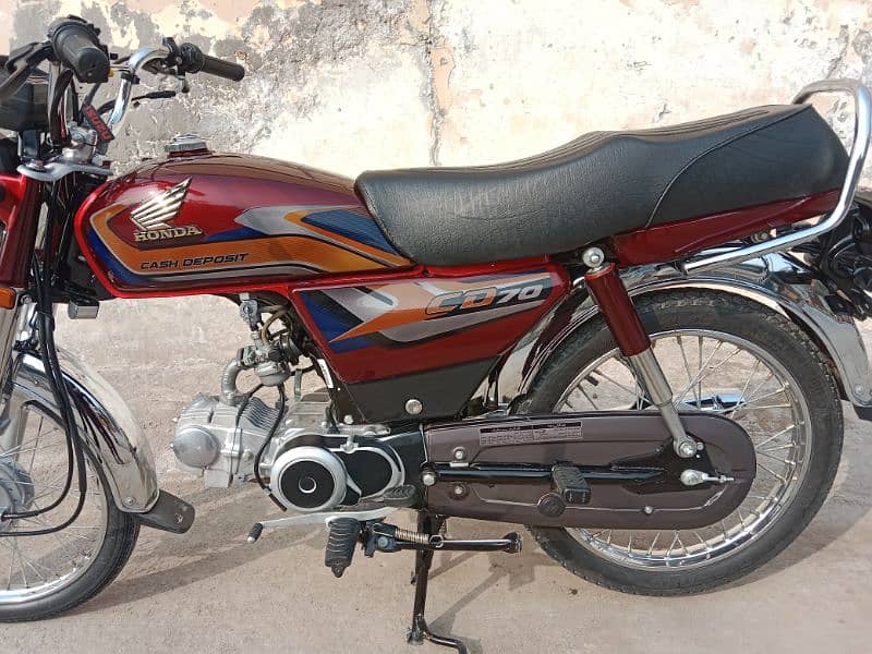 Honda CD 70 2025 5