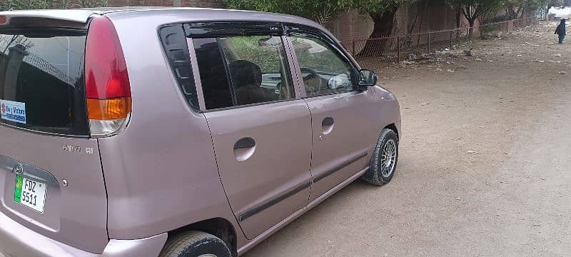 Hyundai Santro 2002 outside shower. 5