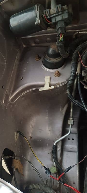 Hyundai Santro 2002 outside shower. 17