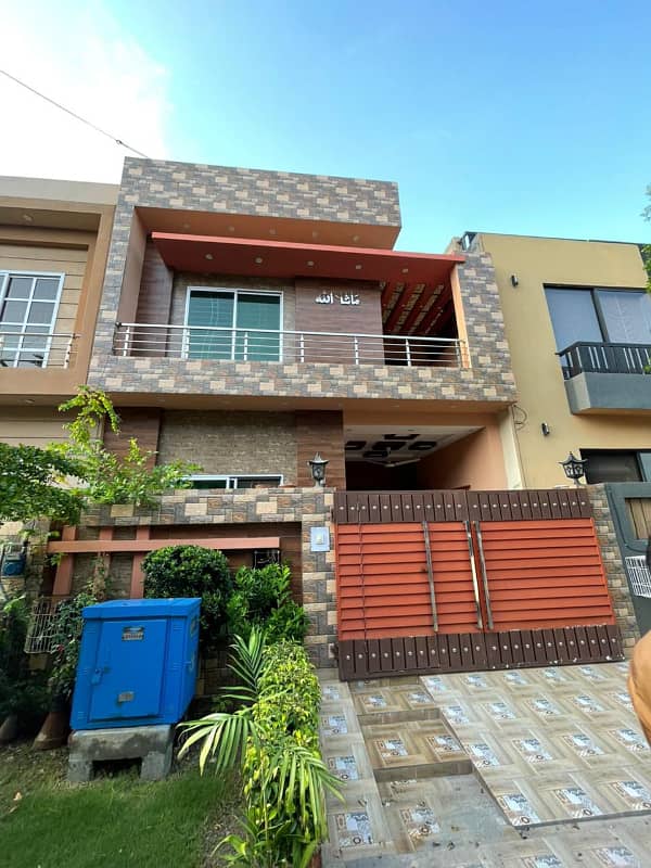 5 Marla Beautiful House With Gas Available For Rent In Lake City Sector M-7C 0