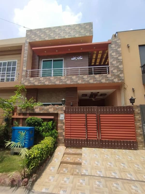 5 Marla Beautiful House With Gas Available For Rent In Lake City Sector M-7C 1