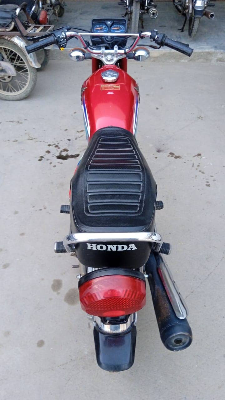 Honda 125 2022 5