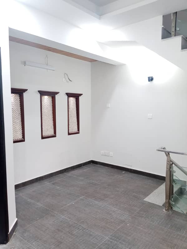 Major Makhdoom Society 4 Bedroom House Of Rent 3