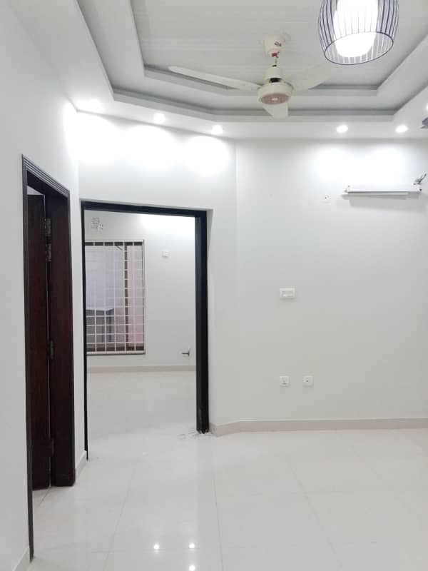 Major Makhdoom Society 4 Bedroom House Of Rent 4