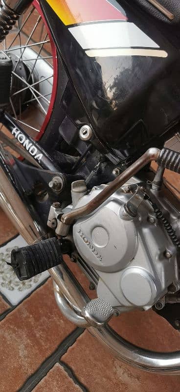 Honda 125 model 20/21 ma number laga hn 2