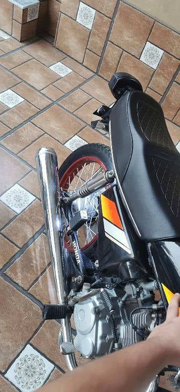 Honda 125 model 20/21 ma number laga hn 5