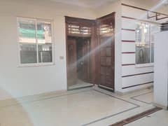 D12 Economical living 3 bedroom house of rent