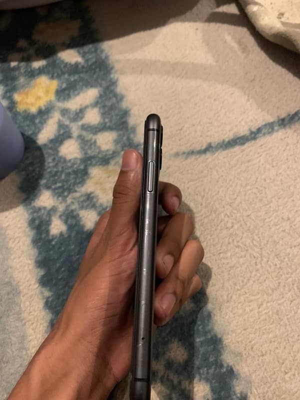 iphone 11 128gb sim working 5