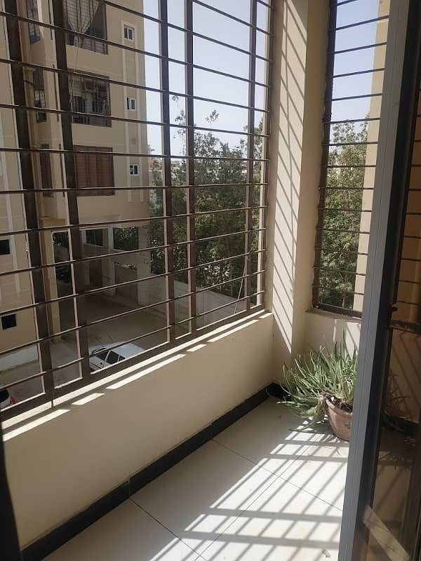 Chance Deal 3 Bed DD Flat For Sale in King Classic on Main University Road 3