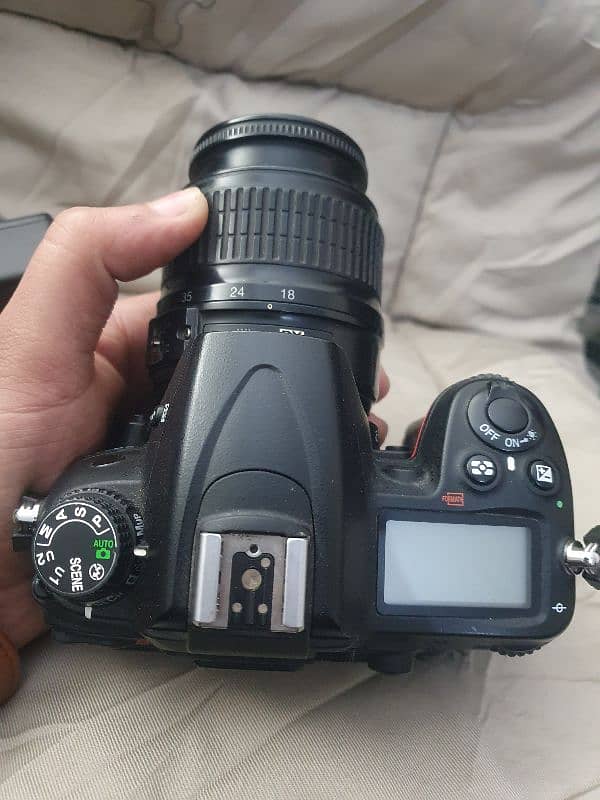 Nikon D7000 with 18-55mm 7