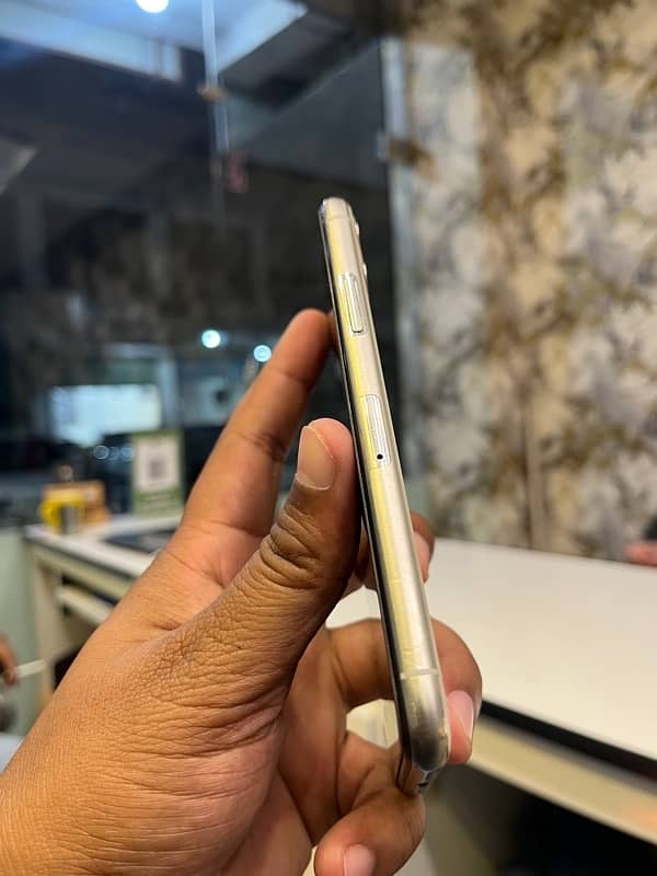 Iphone 11 pro 64gb 4