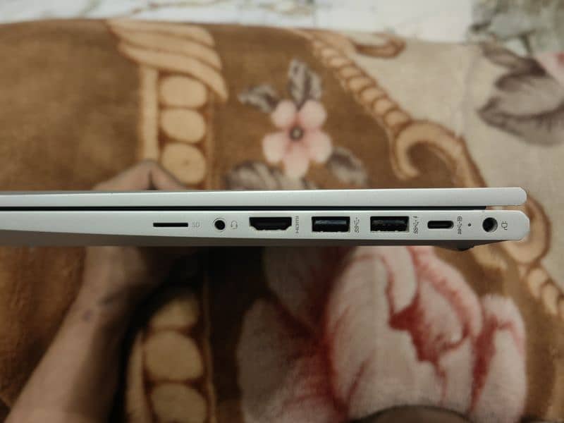 HP probook 440 G8 11th generation 4