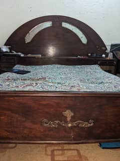 king size bed ok condition