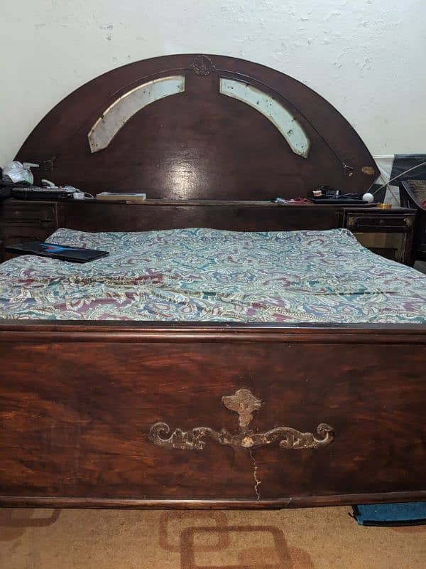 king size bed ok condition 0