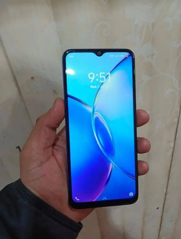 vivo y17s 6/128  condition 10/10. battery 5000 fingerprint scanner 2