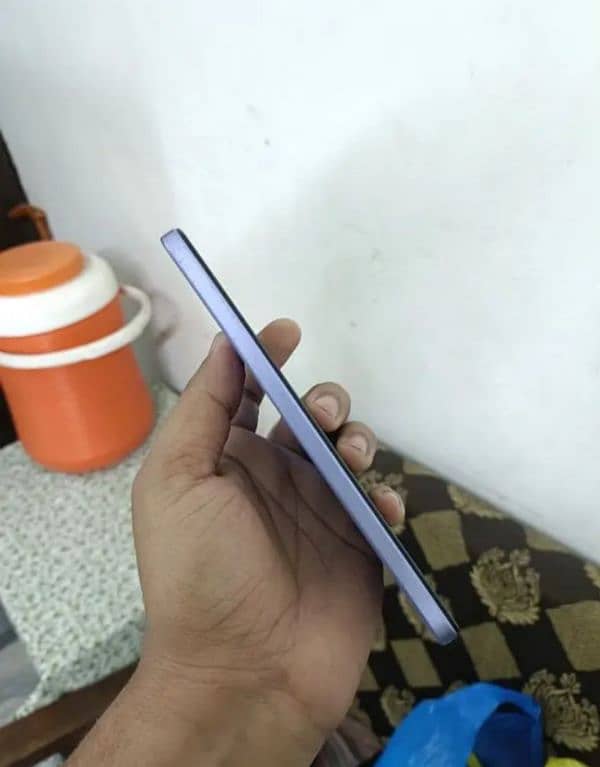 vivo y17s 6/128  condition 10/10. battery 5000 fingerprint scanner 3