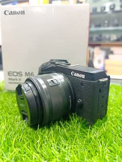 Canon M6 mark ii with 15-45mm