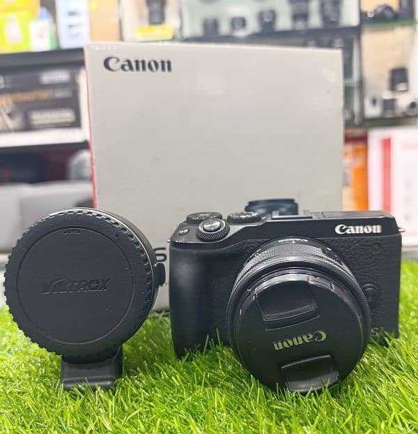 Canon M6 mark ii with 15-45mm 4