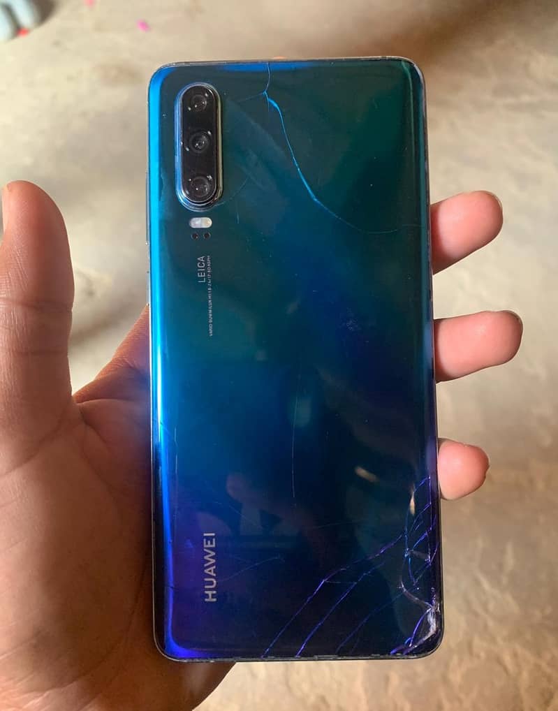 Huawei p30 all okay storage 6/128 exchange 0