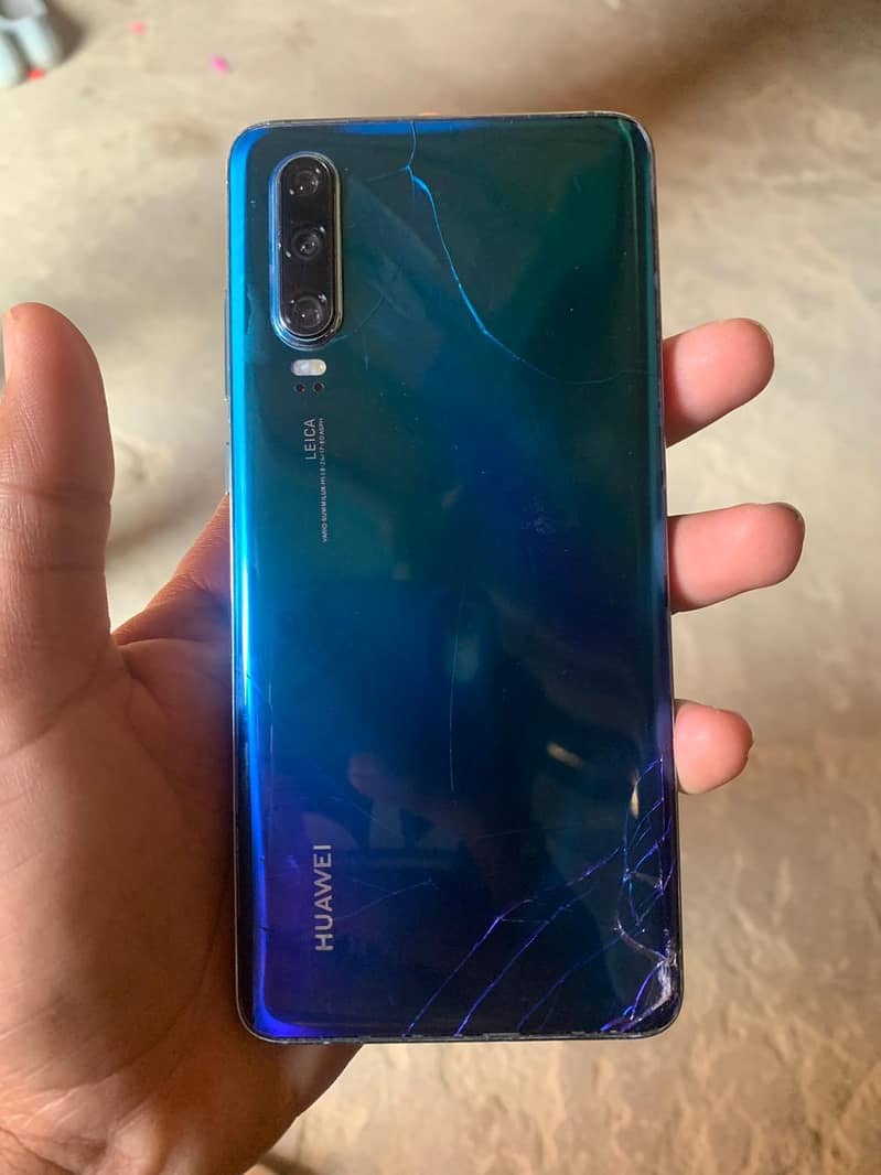 Huawei p30 all okay storage 6/128 exchange 5