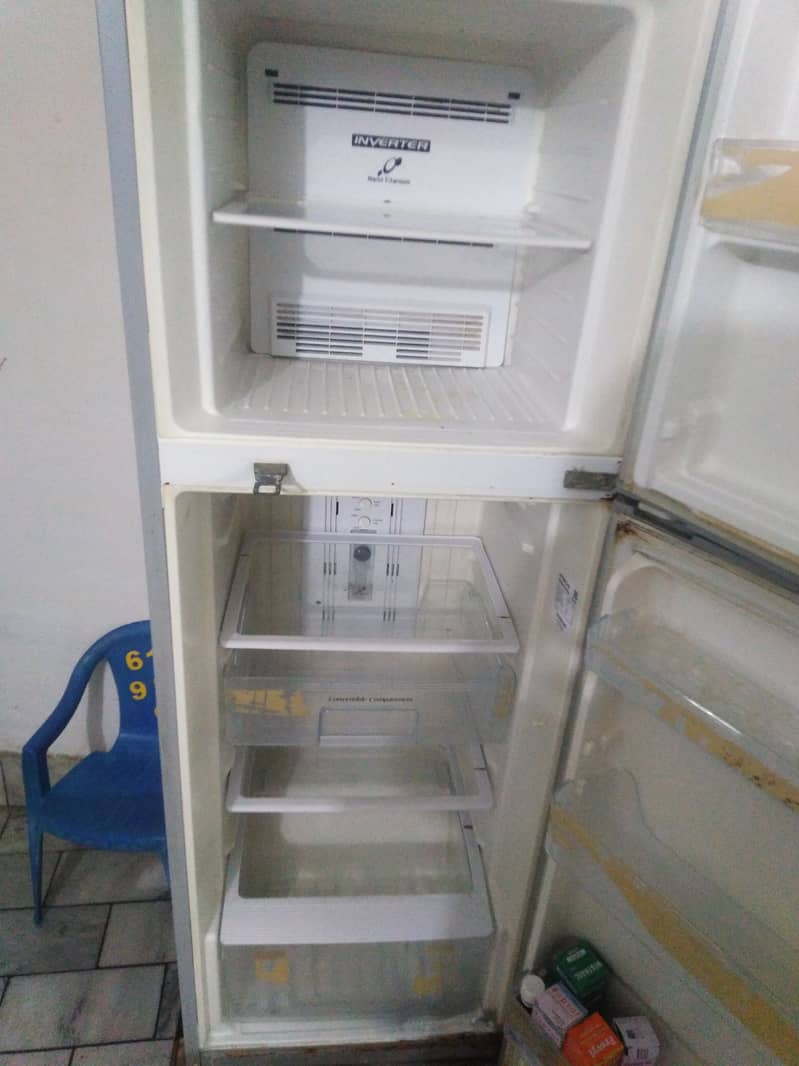 Hitachi fridge 1