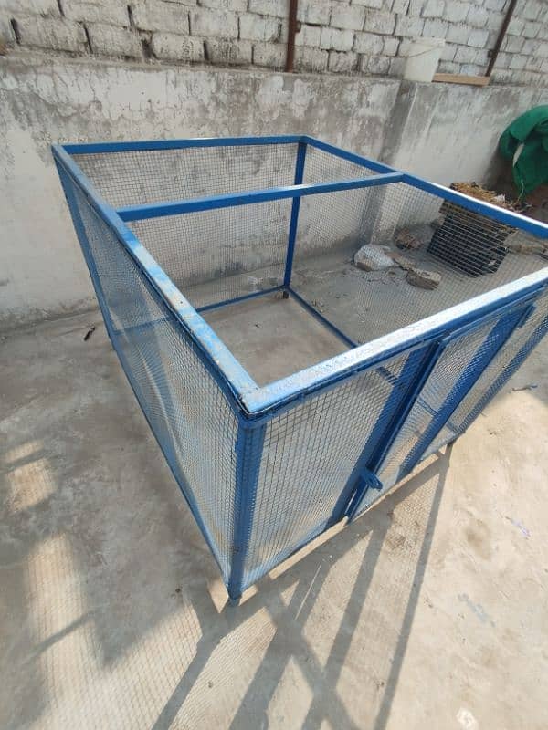 Top quality 2 iron cages 9