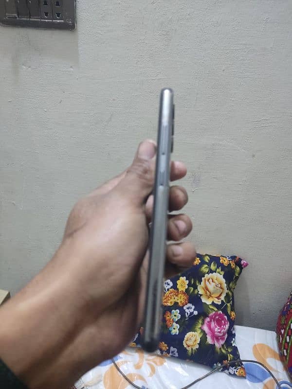 Samsung a32 for sell 4