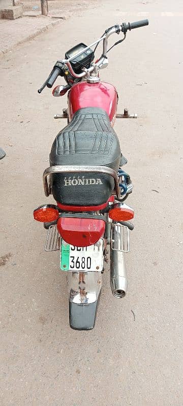 Honda CD 2011 modal with out latter 4