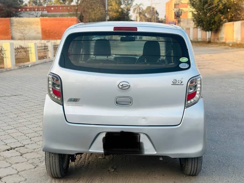 Daihatsu Mira 2013 3