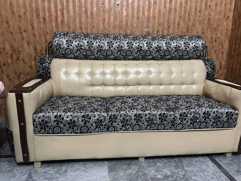 skin and white good quality wood sofa set 4