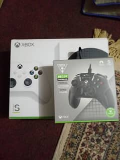 Xbox Series S with Turtle beach controller