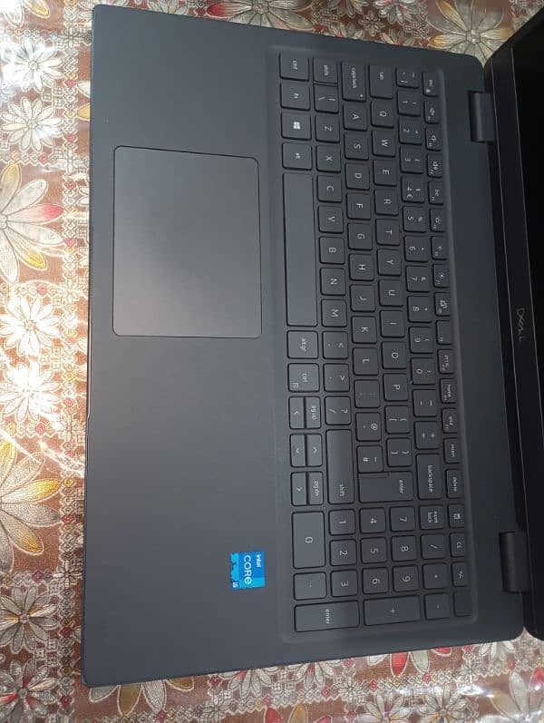 Dell 3510 i5 10th generation 8gb 256gb 3