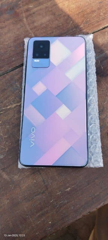 vivo v 21 e Used like new 4