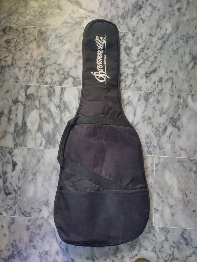 Guitar Stand / Guitar Bag / Padded Bags / Violin Hard Case 1